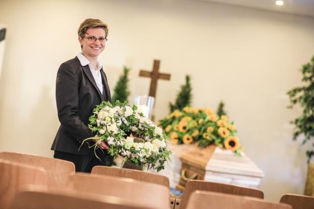 Daniela Zepter [Bestatterin] 