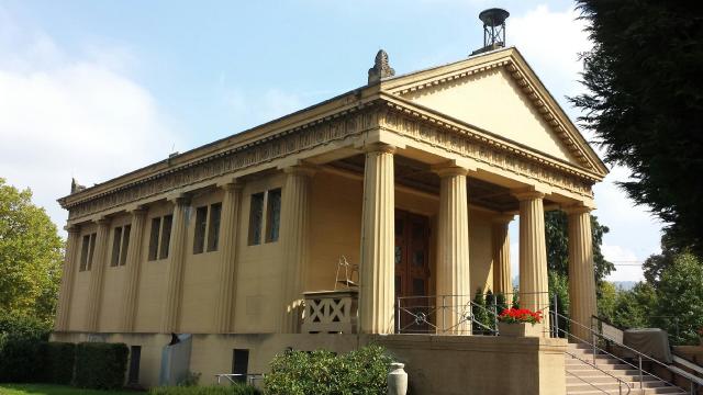 Das Krematorium Freiburg: Am 15. April 1914  eröffnet und heute mit modernster Technik ausgestattet.