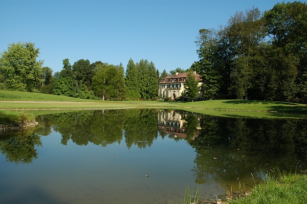 Der Parkschöpfer beherrschte die Gartenkunst: Werner Semmler ist eine perfekte Spiegelung des Schlosses im See gelungen